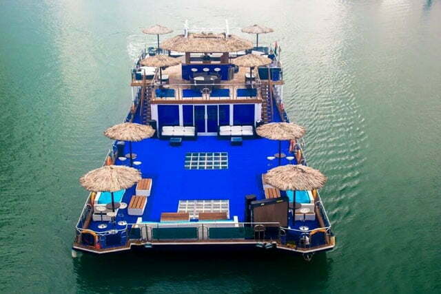 seahawk yacht charter dubai