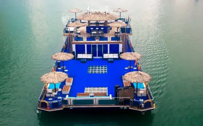 Yacht Charters Yacht Rental in Dubai - 120 Feet yacht