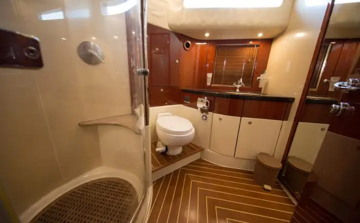 65ft luxury yacht trip dubai