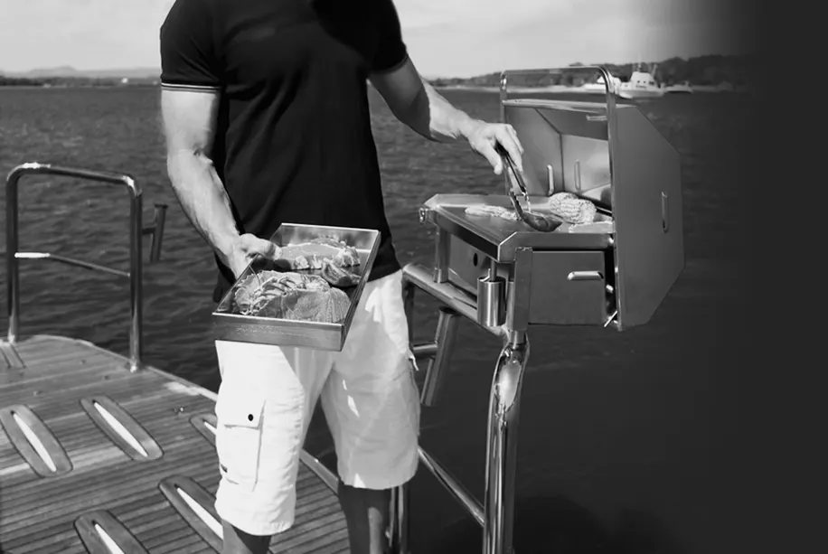 bbq yacht trip dubai-arina