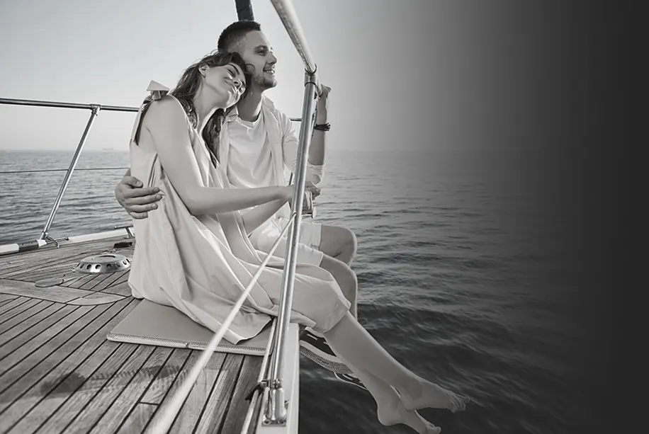 love proposal on yacht dubai