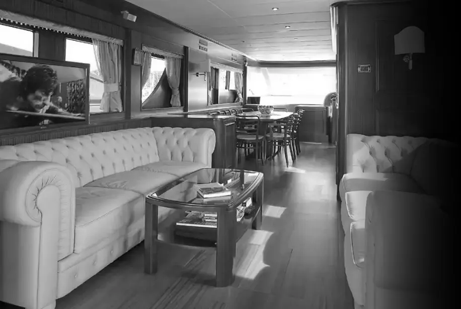 Seahawk Yacht Hire Dubai Marina