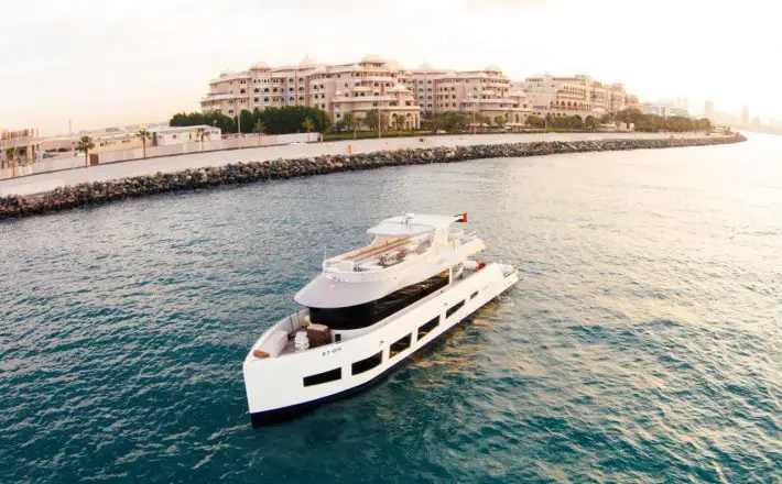 seahawkdubai 95feet luxury yacht rental dubai