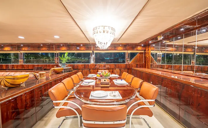 142 feet private yacht rental dubai